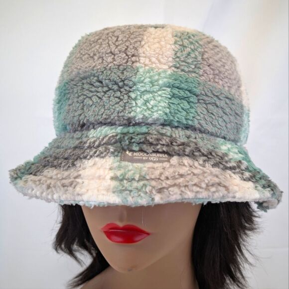 Cozy Koolaburra Sherpa Bucket Hat in Tinted Sage Plaid - Picture 2 of 11
